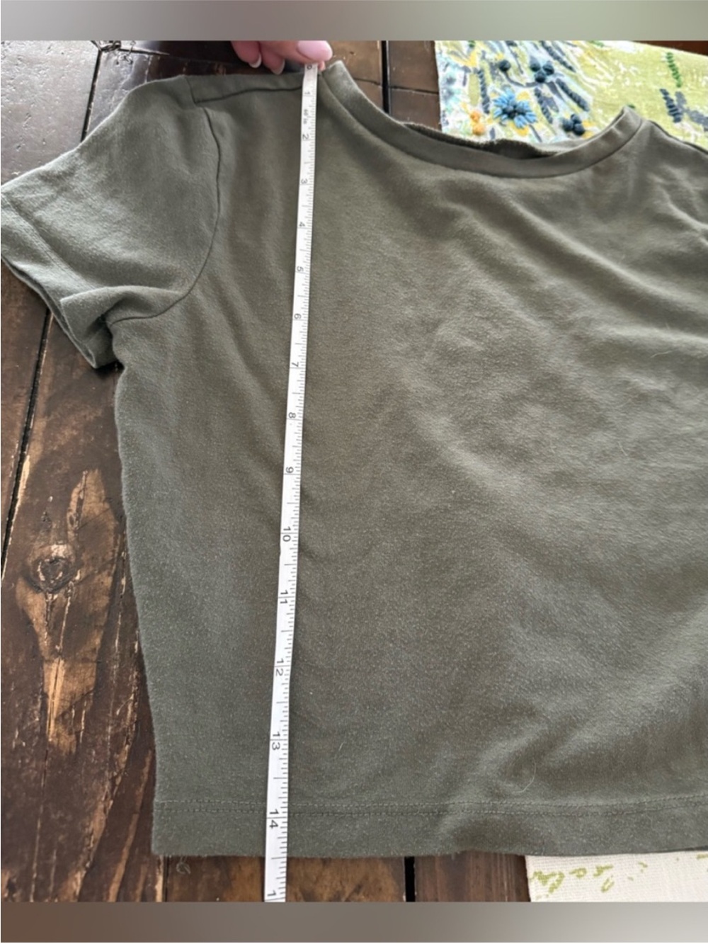 2 Women XS Tees: PS LA California White "Locally Hated" & green White Fable - Picture 13 of 14